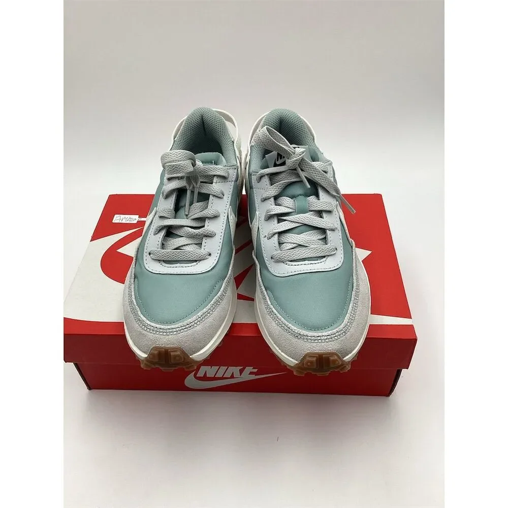 Nike‎ Waffle Debut Women's Multicolor Sneaker Size 6.5 Athletic Shoes